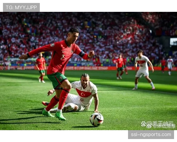 B费：曾向C罗请教但仍选择留队，我的梦想还未实现