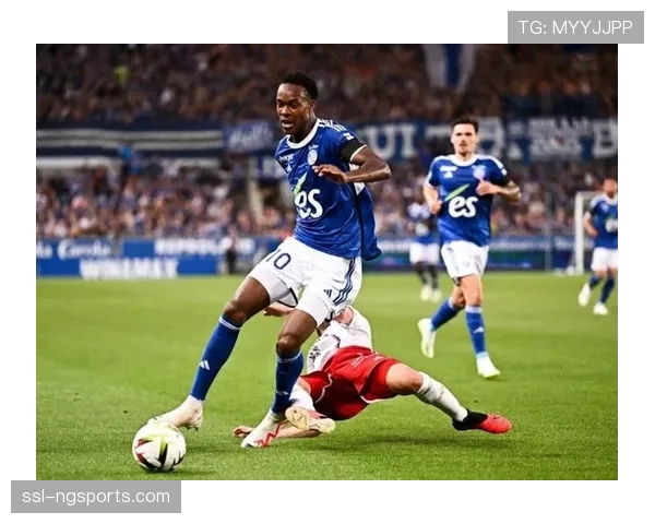 斯特拉斯堡2比0战胜里尔，年轻前锋埃梅加独中两元